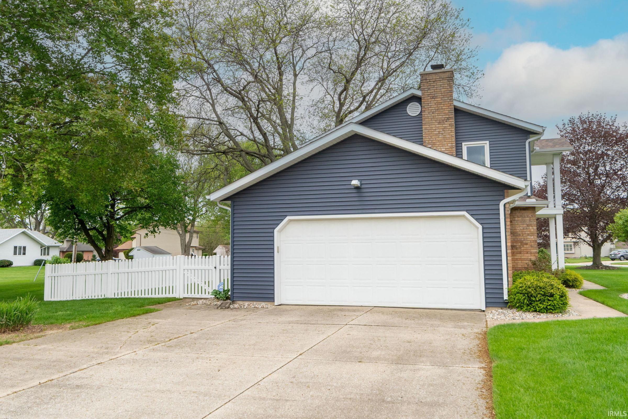 16300 Hamilton Street Granger, IN 46530 - Photo 3 of 35