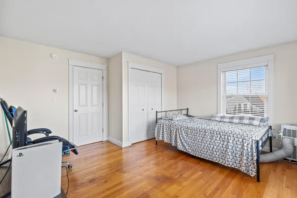 $735,000 | 9 Longview Drive, Portland, ME 04103