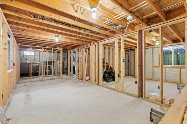 $735,000 | 9 Longview Drive, Portland, ME 04103