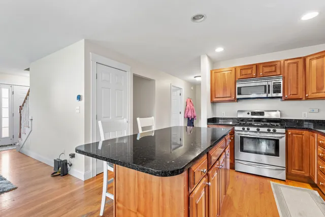 $739,777 | 9 Longview Drive, Portland, ME 04103