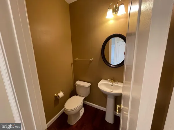 $4,850 | 21330 Meadow Field Court, Broadlands, VA 20148