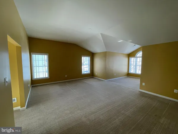 $4,850 | 21330 Meadow Field Court, Broadlands, VA 20148