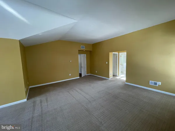 $4,850 | 21330 Meadow Field Court, Broadlands, VA 20148