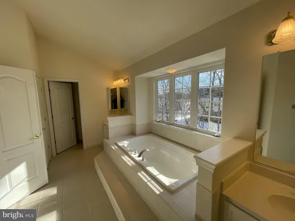 $4,850 | 21330 Meadow Field Court, Broadlands, VA 20148