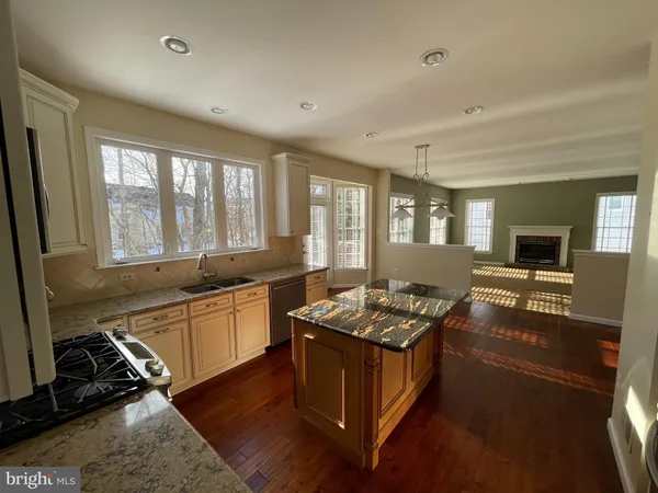 $4,850 | 21330 Meadow Field Court, Broadlands, VA 20148