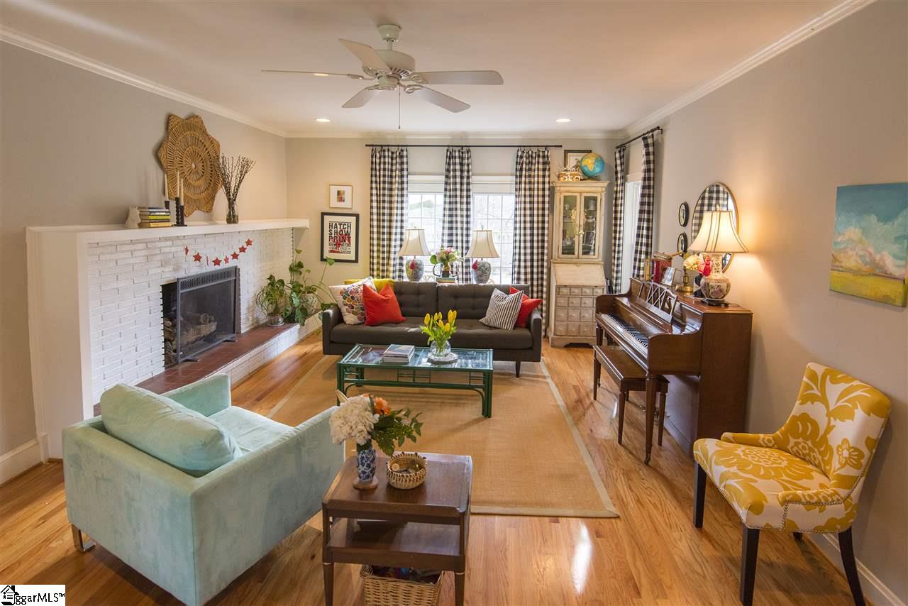 11 Hermitage Road Greenville, SC 29615 - Photo 2 of 19 Gallery Image 2