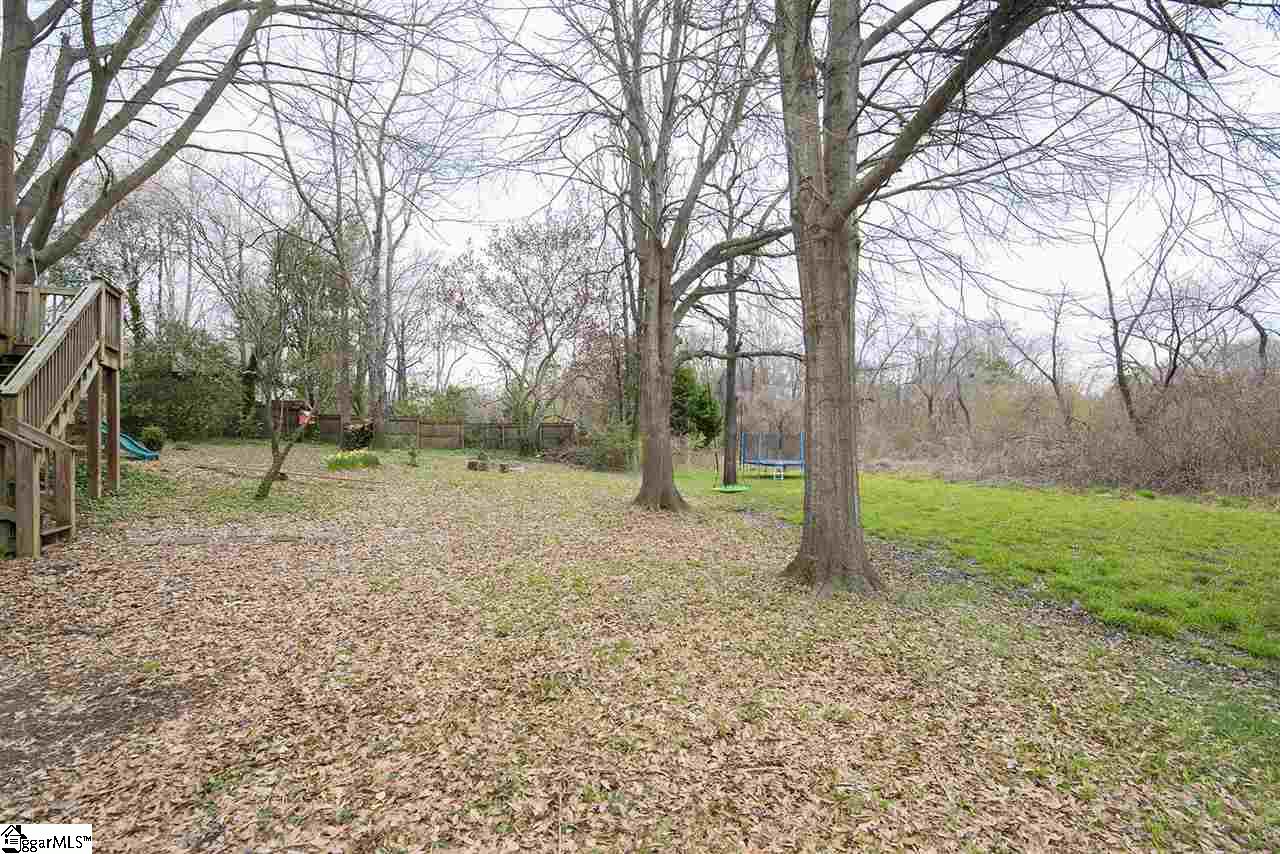 11 Hermitage Road Greenville, SC 29615 - Photo 17 of 19 Gallery Image 17