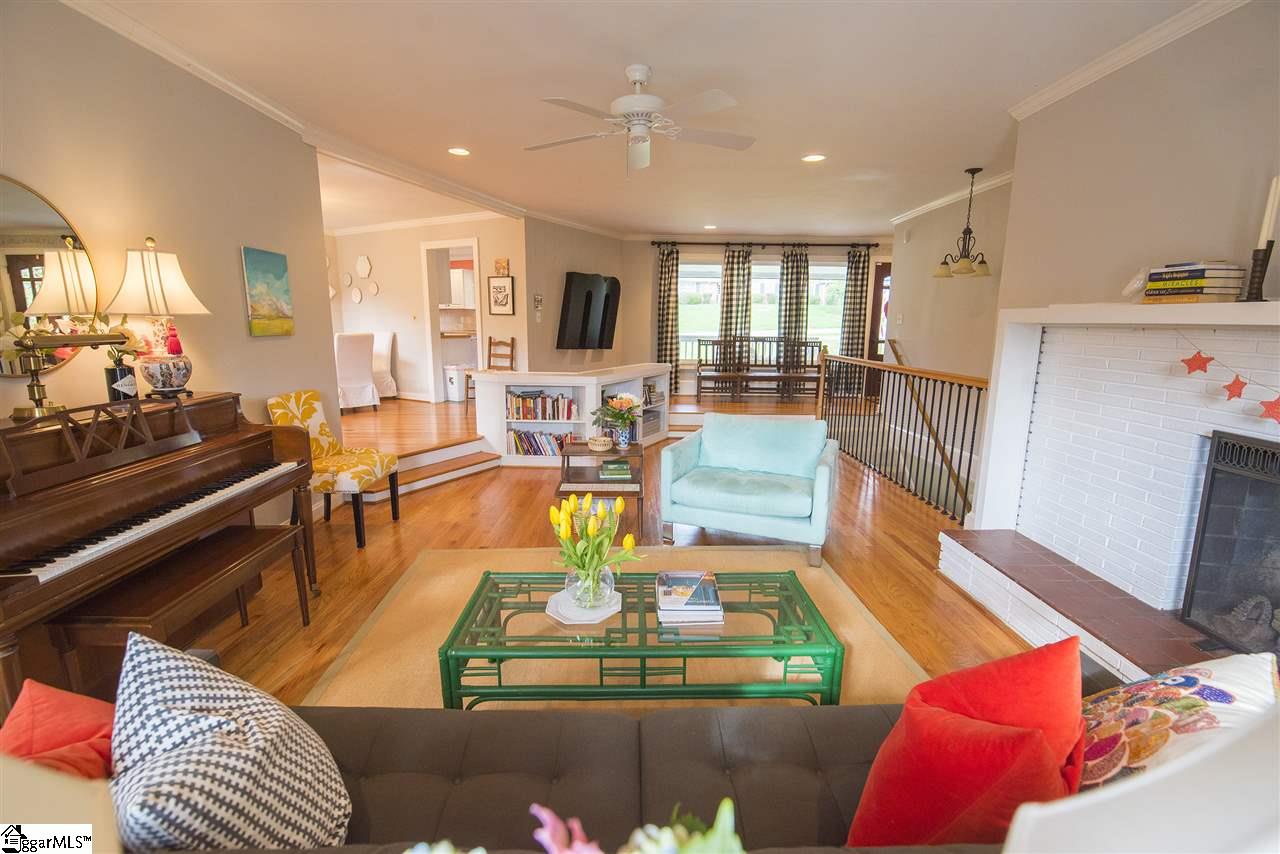 11 Hermitage Road Greenville, SC 29615 - Photo 3 of 19 Gallery Image 3