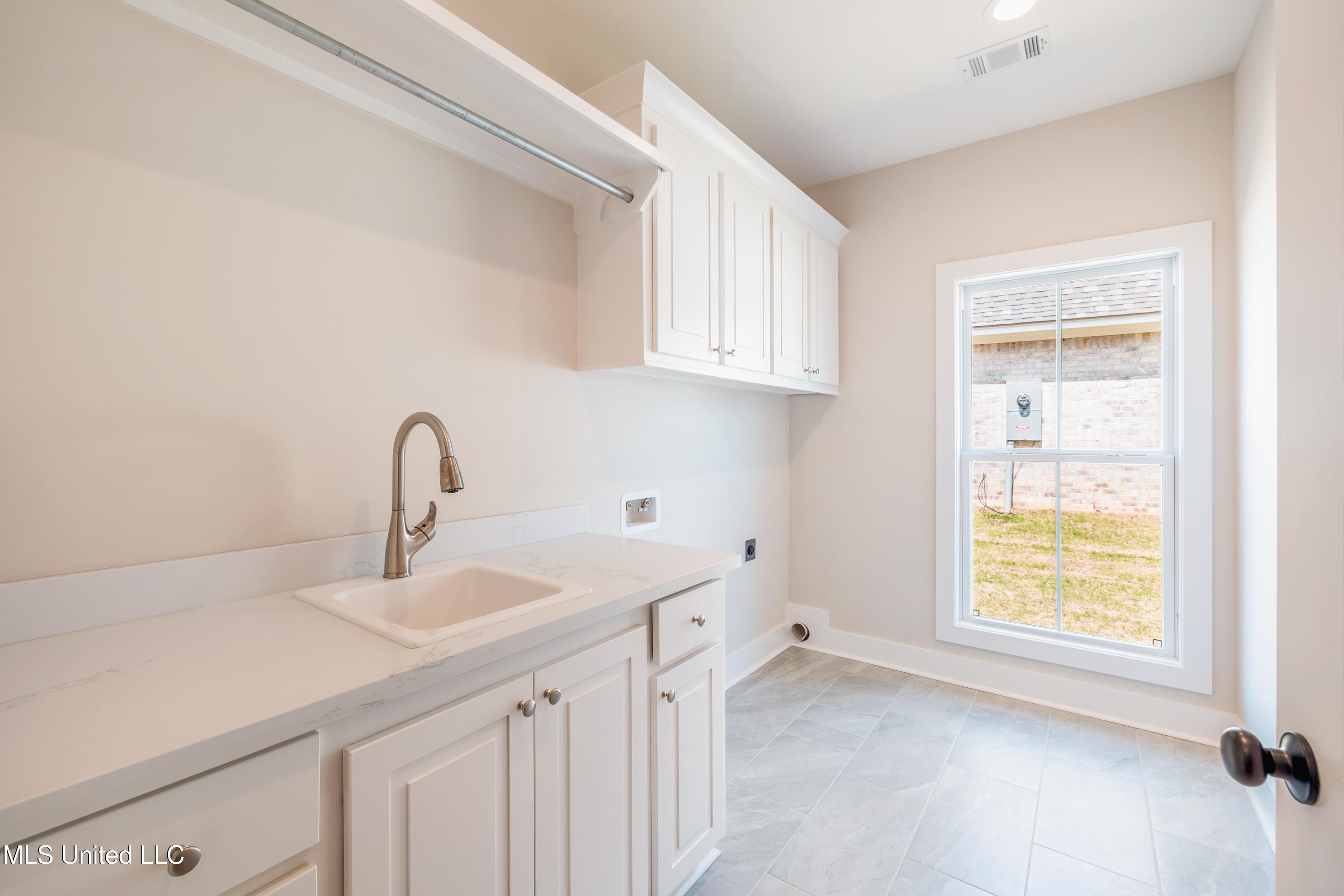 802 Trawler Circle Brandon, MS 39047 - Photo 15 of 17 final (14 of 29)