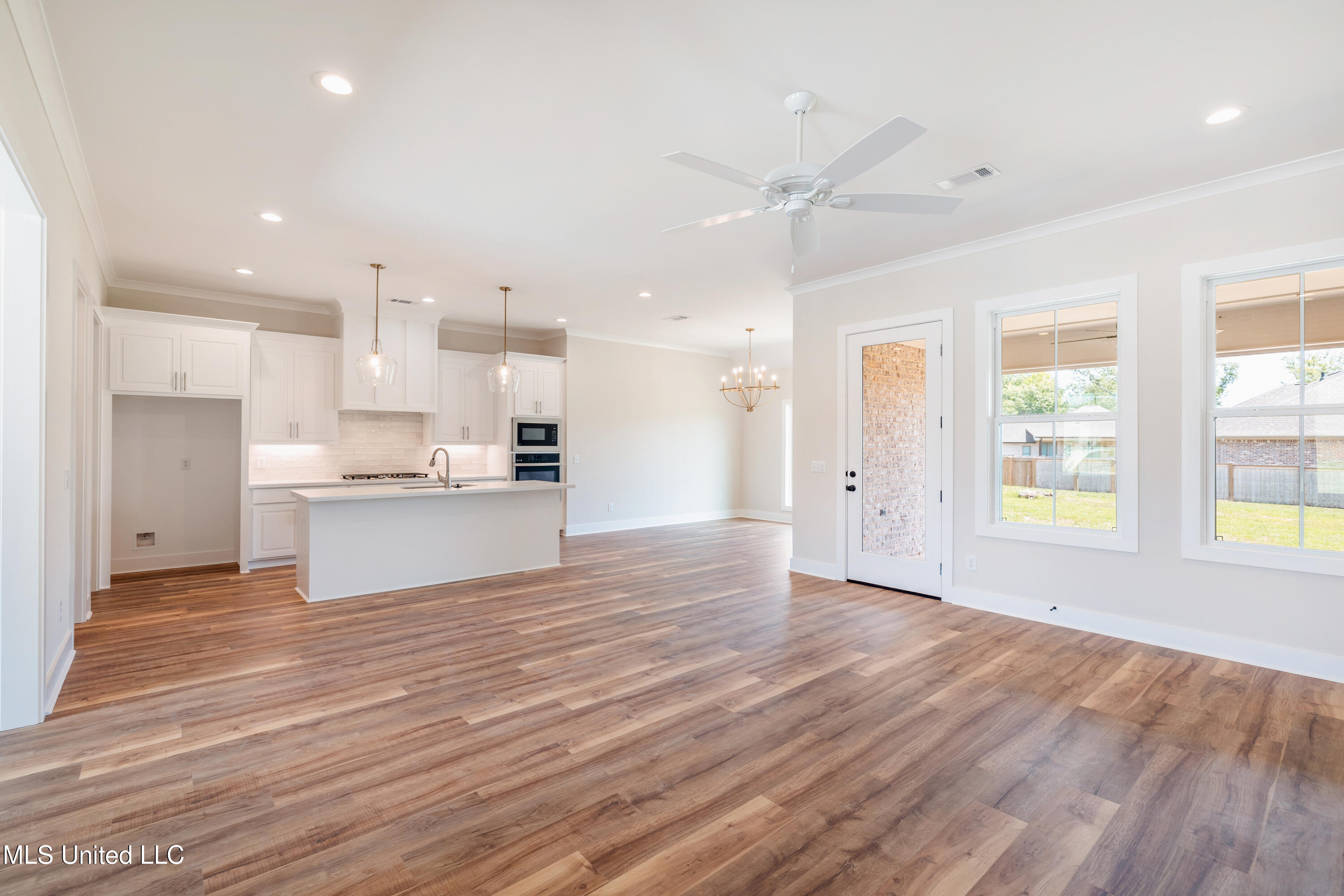 802 Trawler Circle Brandon, MS 39047 - Photo 6 of 17 final (5 of 29)