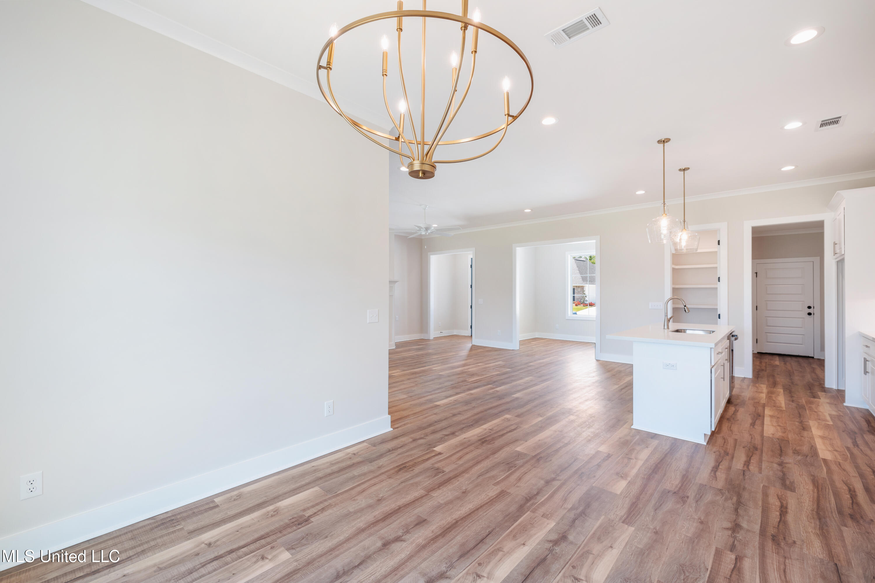 802 Trawler Circle Brandon, MS 39047 - Photo 7 of 17 final (6 of 29)