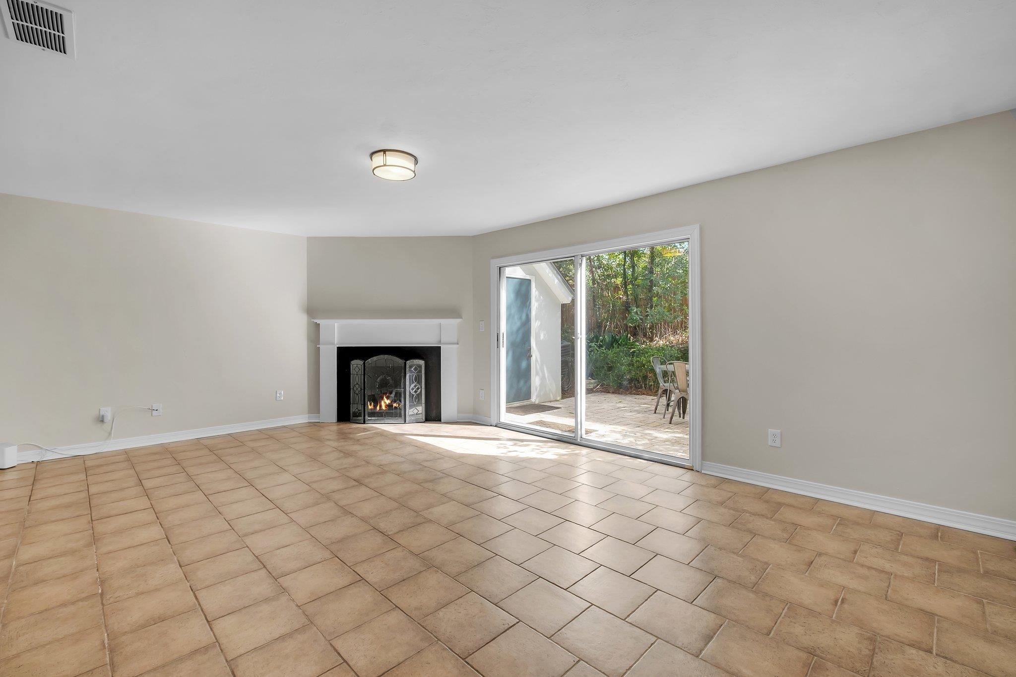 1904 Miccosukee Road, Unit 19B Tallahassee, FL 32308 - Photo 1 of 24