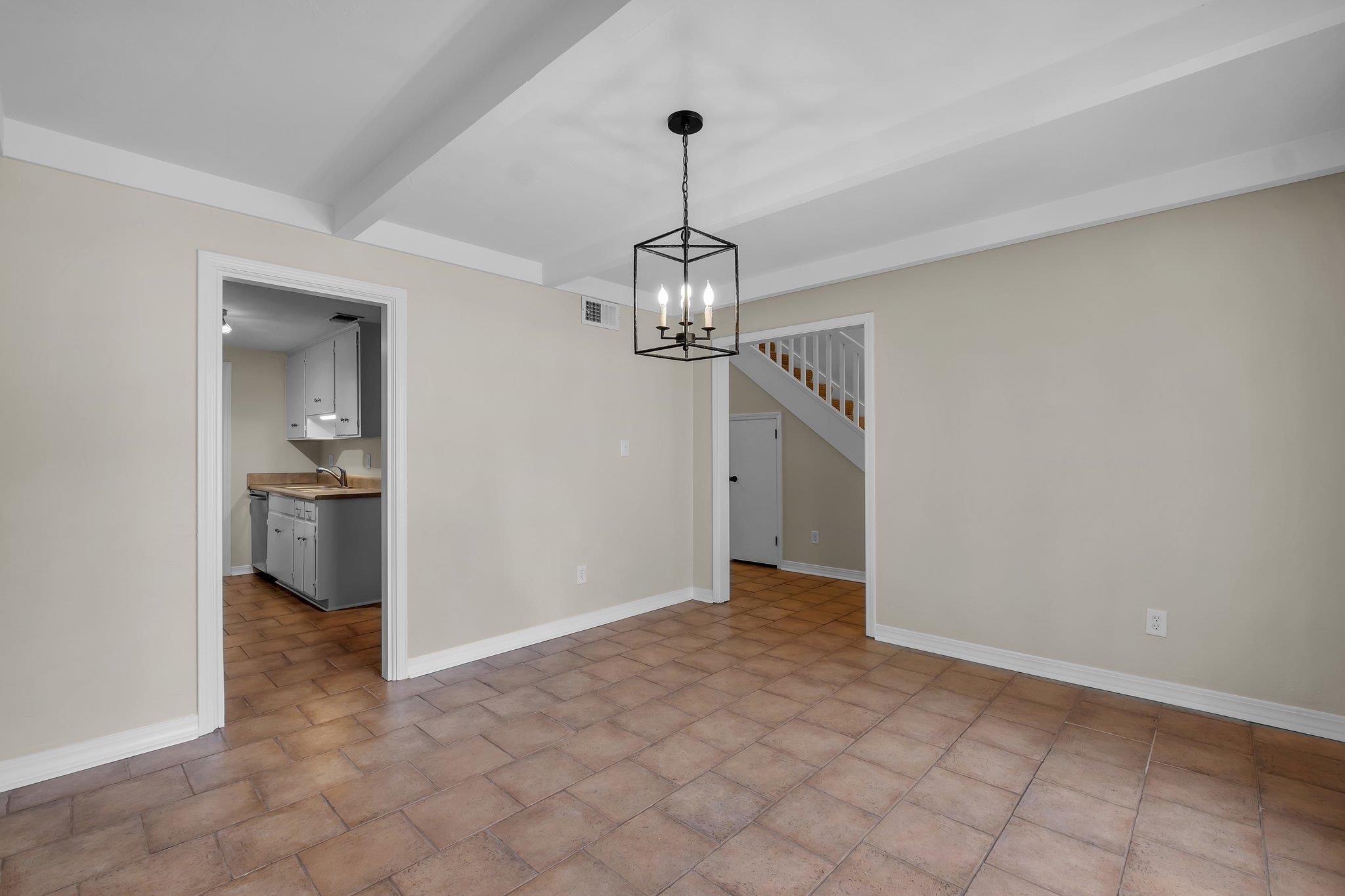 1904 Miccosukee Road, Unit 19B Tallahassee, FL 32308 - Photo 19 of 24