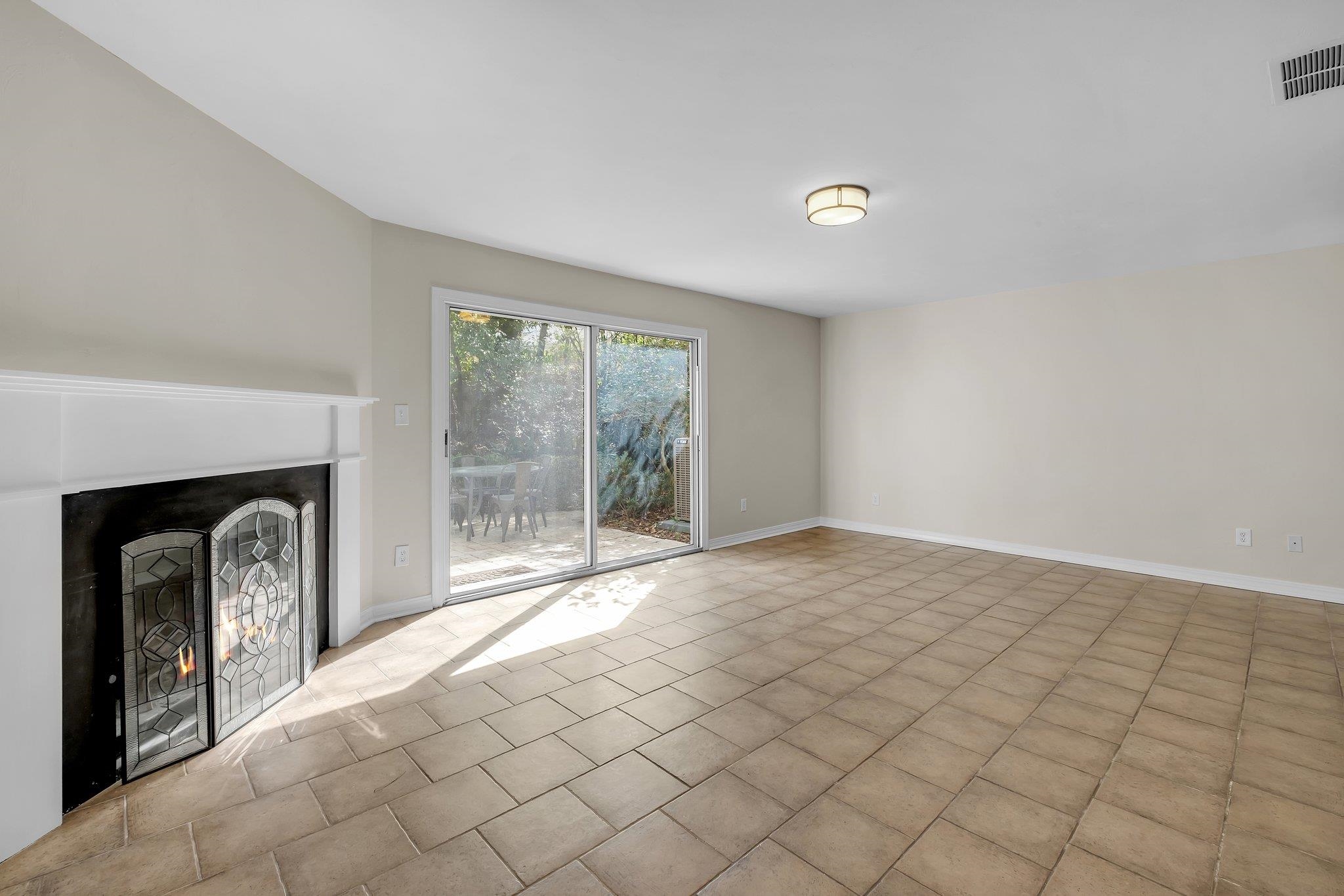 1904 Miccosukee Road, Unit 19B Tallahassee, FL 32308 - Photo 24 of 24