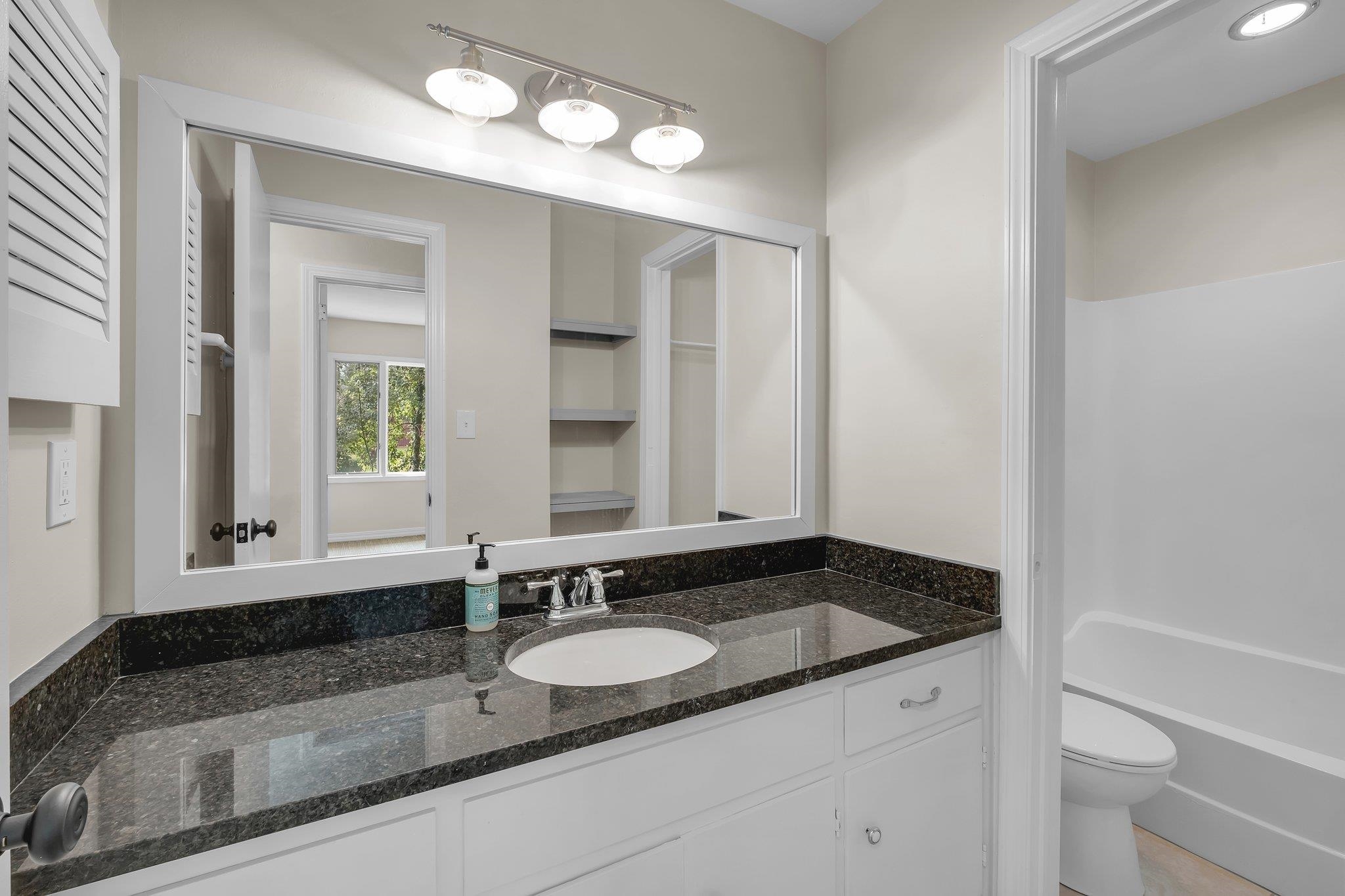 1904 Miccosukee Road, Unit 19B Tallahassee, FL 32308 - Photo 6 of 24