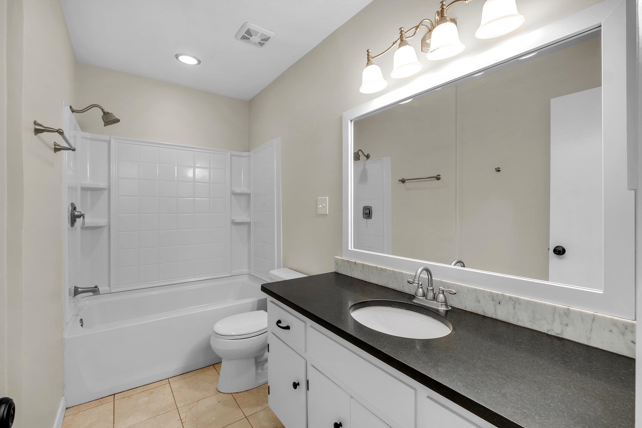 1904 Miccosukee Road, Unit 19B Tallahassee, FL 32308 - Photo 10 of 24