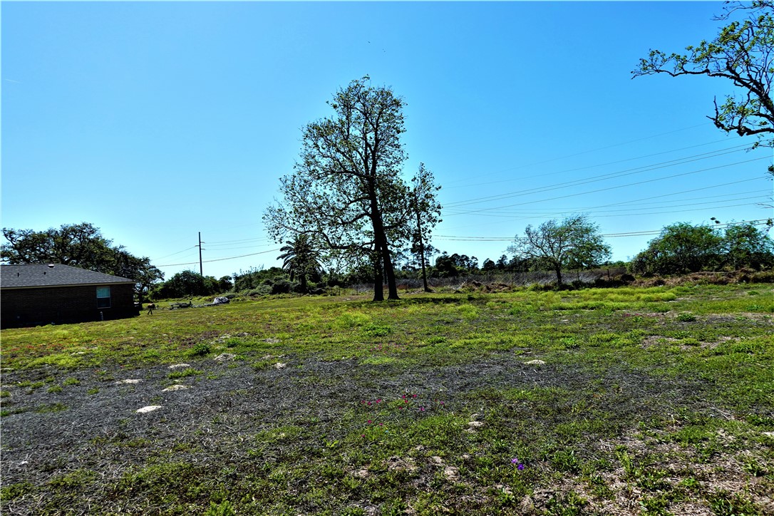 627 8th Street Ingleside, TX 78362 - Photo 8 of 14 a view of an outdoor space and yard
