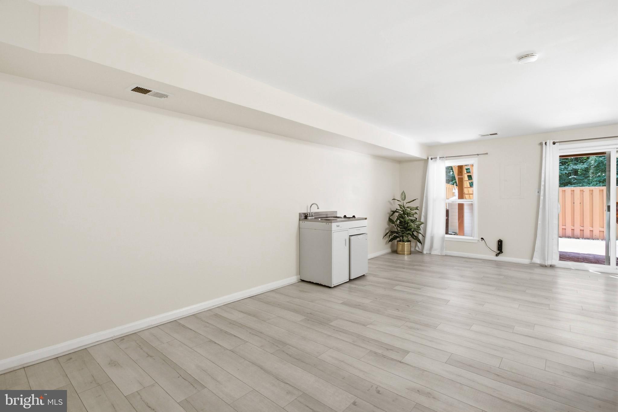 8434 Springfield Oaks Drive Springfield, VA 22153 - Photo 35 of 46