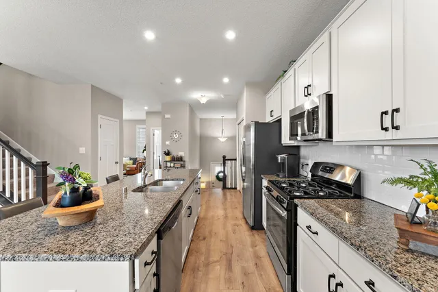 $425,000 | 7025 Huckleberry Drive, Excelsior, MN 55331