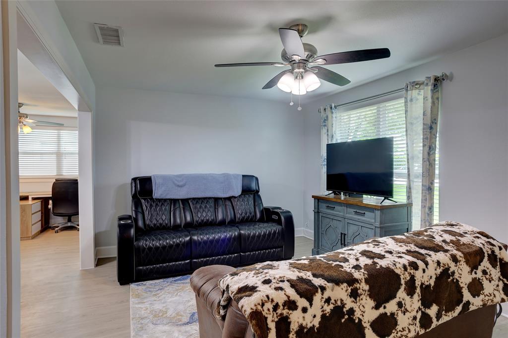 530 Apollo Road Richardson, TX 75081 - Photo 5 of 32