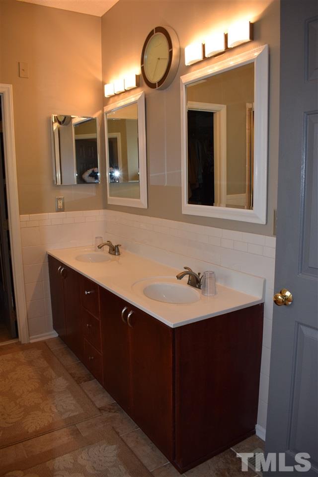 5200 Calverton Drive Raleigh, NC 27613 - Photo 13 of 25