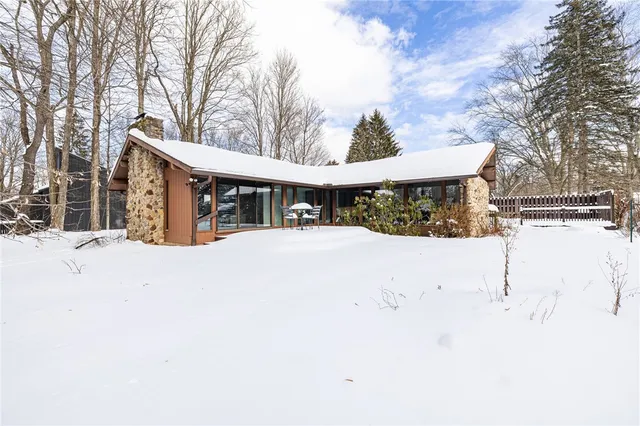 $359,900 | 121 Hinkleyville Road, Parma, NY 14559