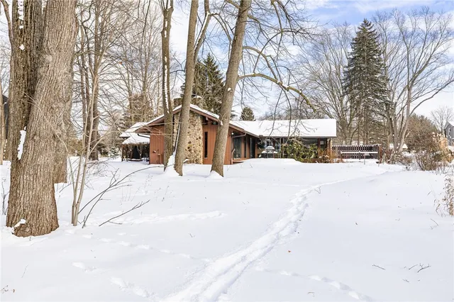 $359,900 | 121 Hinkleyville Road, Parma, NY 14559