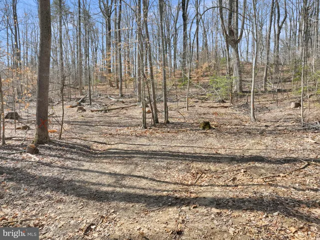 $74,000 | 4105 Crest Drive, Prince Frederick, MD 20678