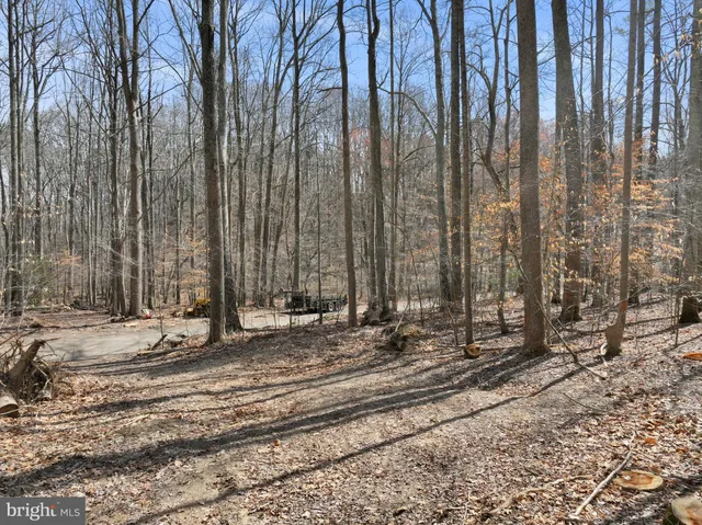 $74,000 | 4105 Crest Drive, Prince Frederick, MD 20678