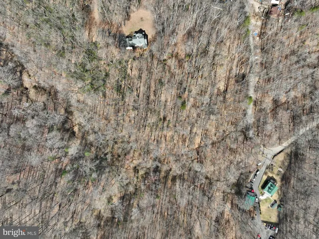 $74,000 | 4105 Crest Drive, Prince Frederick, MD 20678