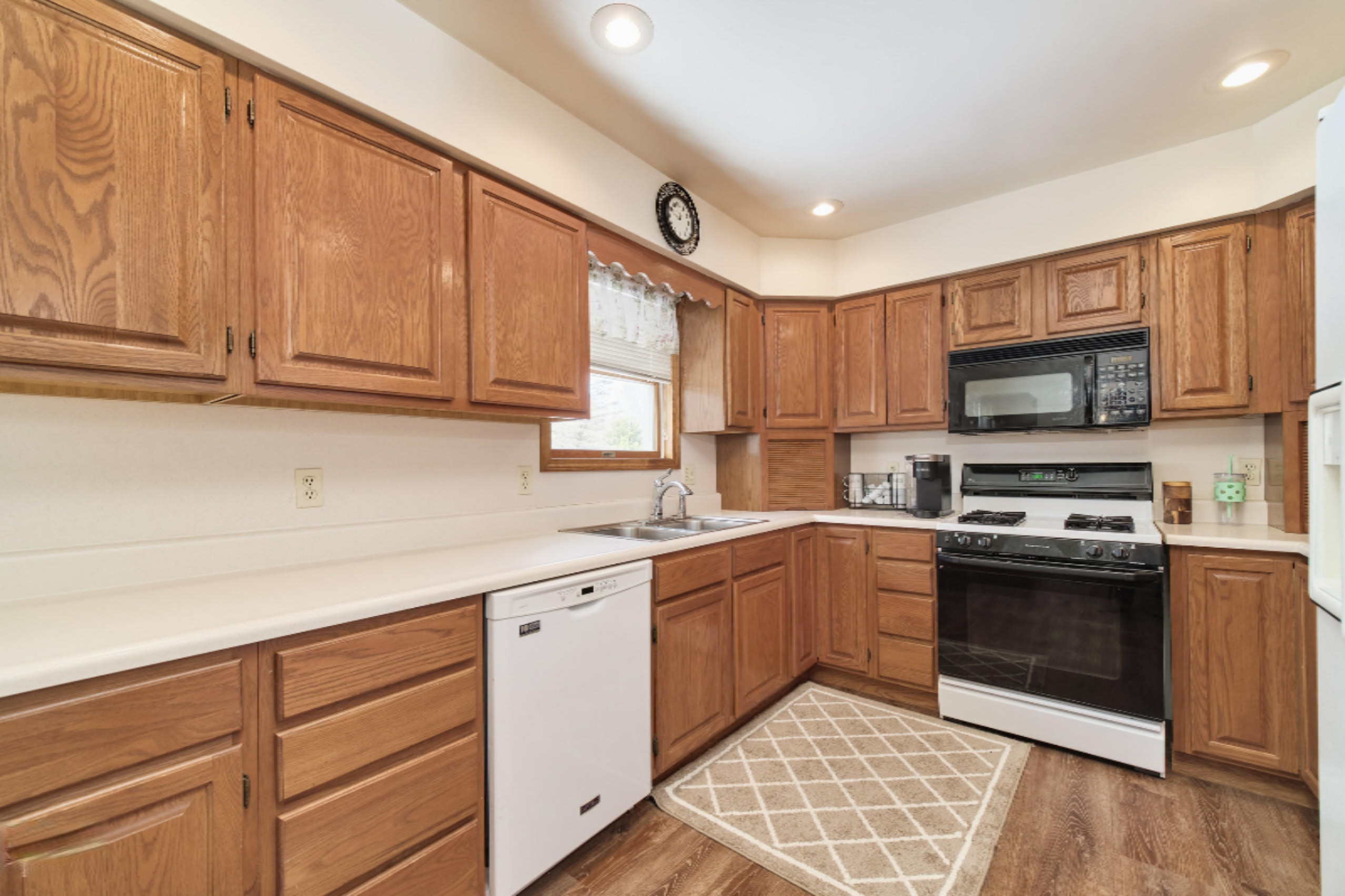 3020 Skidmore Road Brethren, MI 49619 - Photo 7 of 50 Kitchen