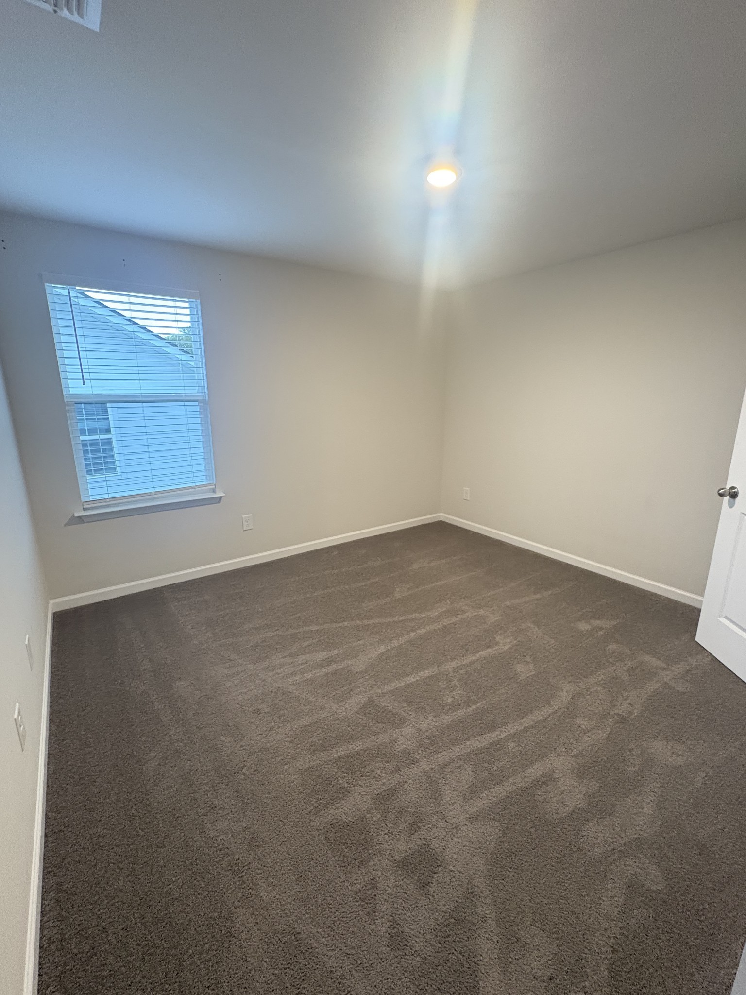 422 Butler Road Mount Juliet, TN 37122 - Photo 15 of 28 an empty room with a window