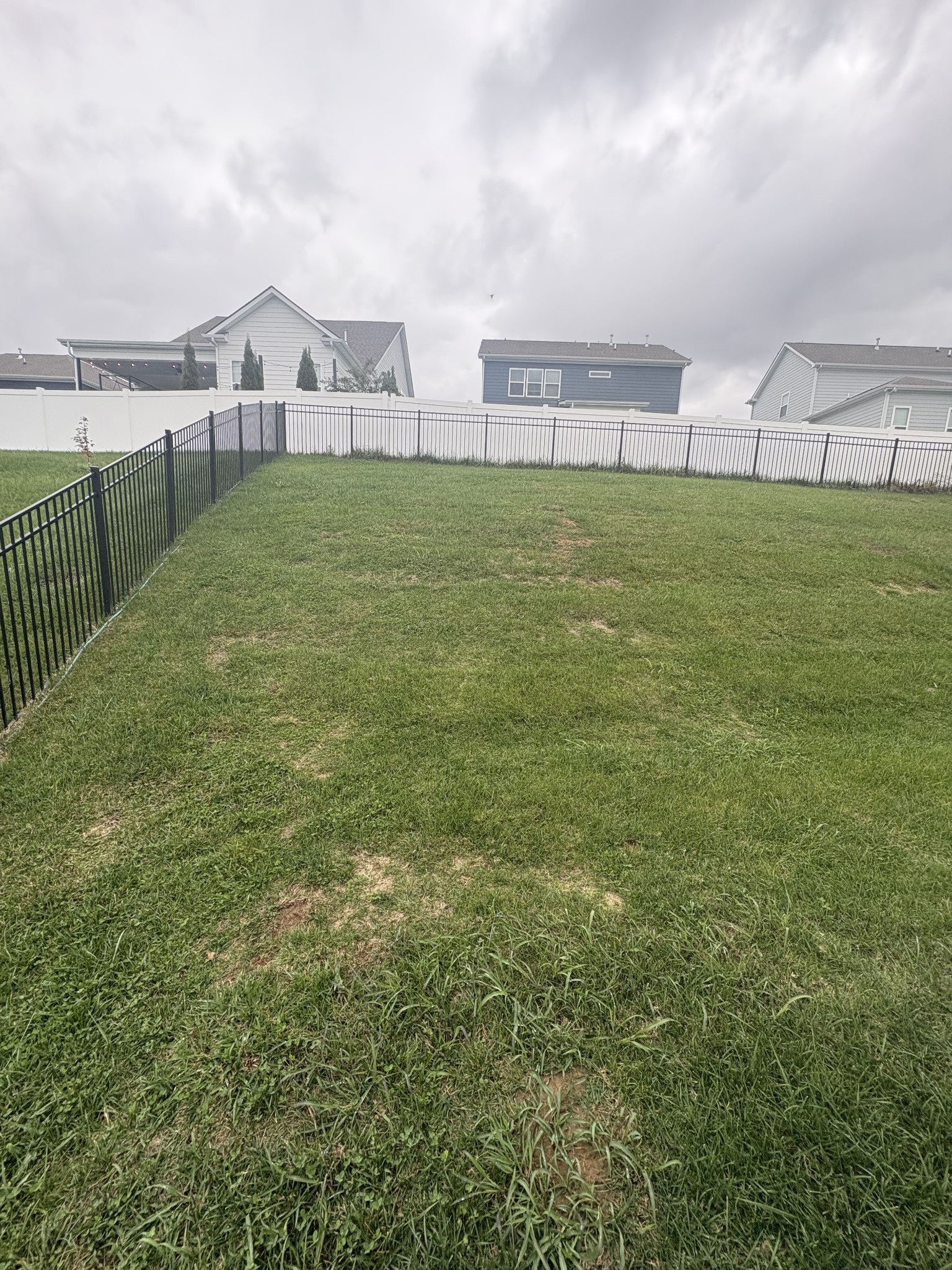 422 Butler Road Mount Juliet, TN 37122 - Photo 28 of 28 a view of a terrace with a garden