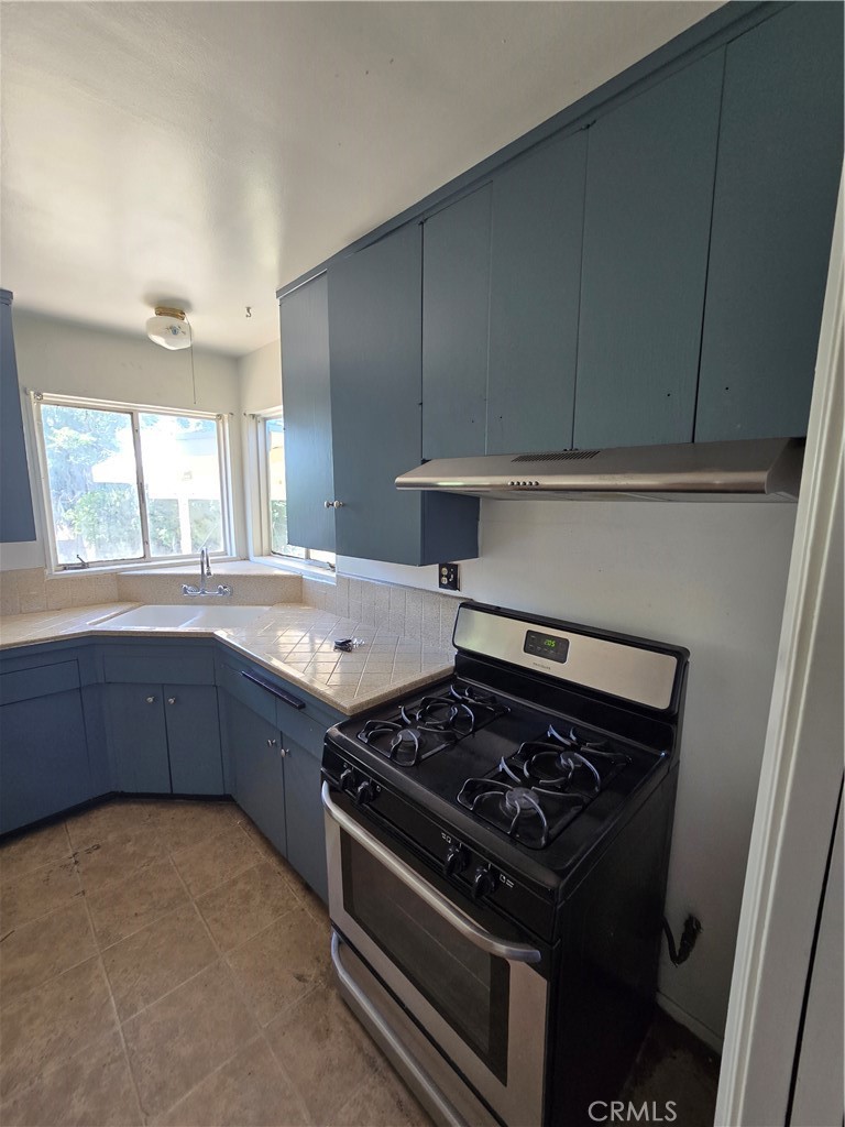 237 West Van Koevering Street Rialto, CA 92376 - Photo 6 of 9