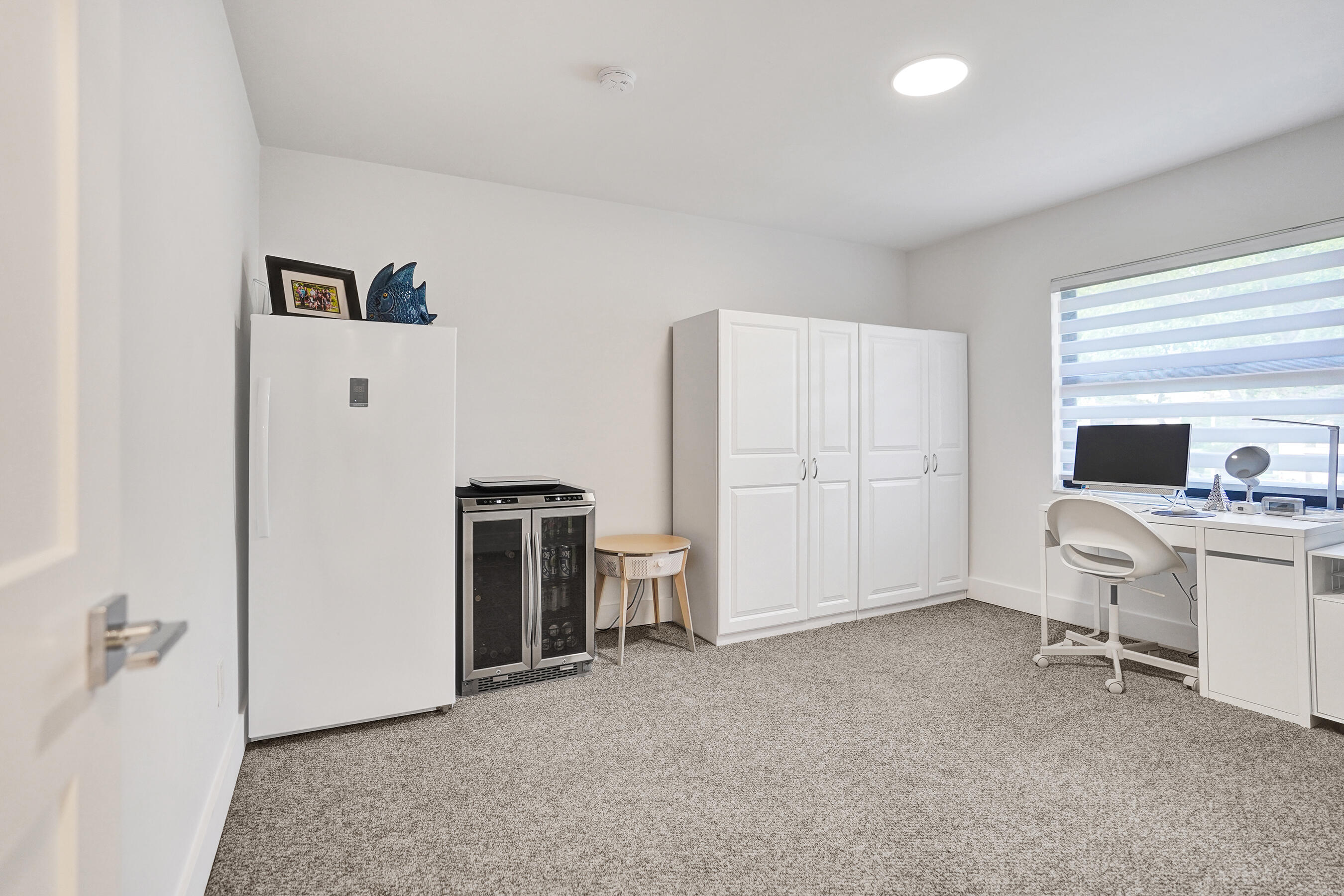 9293 Vista Del Lago, Unit 15F Boca Raton, FL 33428 - Photo 21 of 42 a view of kitchen with furniture and refrigerator