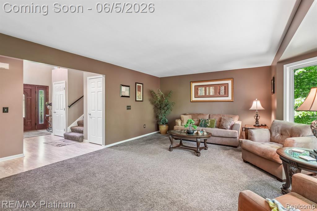 2260 Moorland's View Howell, MI 48855 - Photo 5 of 40