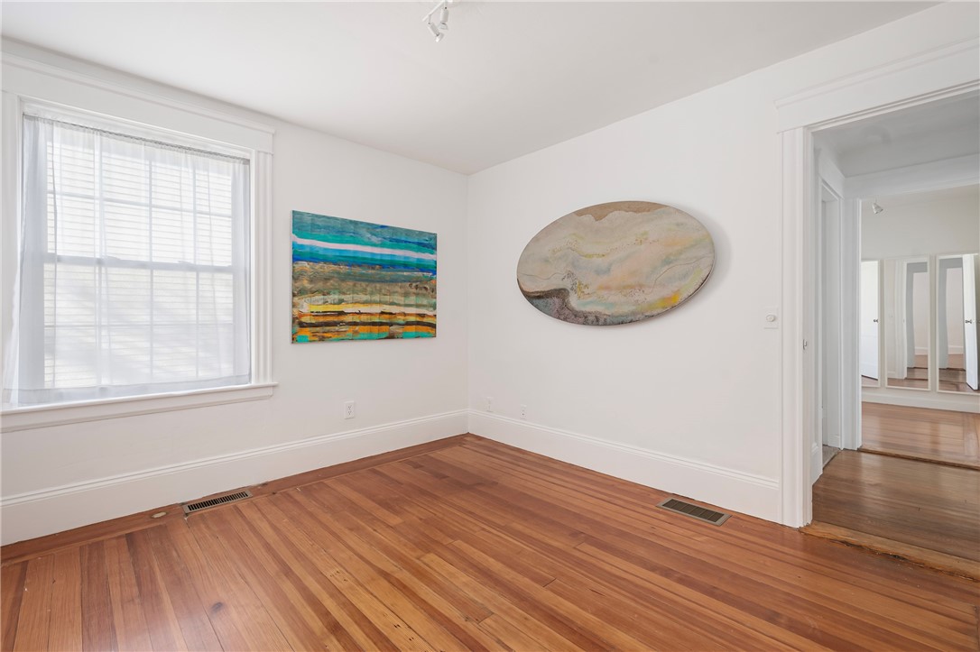 33 Evergreen Street Providence, RI 02906 - Photo 17 of 47