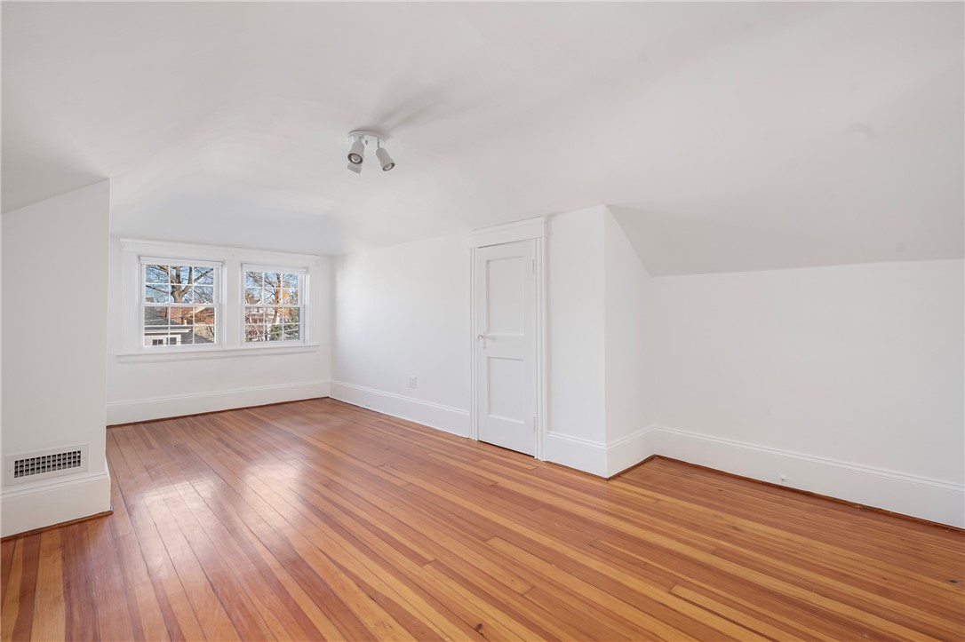 33 Evergreen Street Providence, RI 02906 - Photo 39 of 47