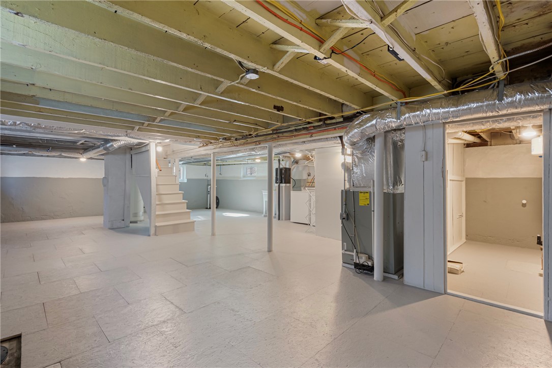 33 Evergreen Street Providence, RI 02906 - Photo 42 of 47