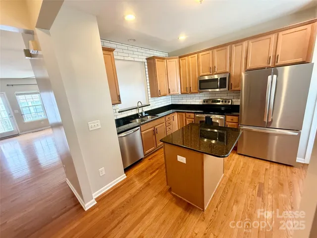 $2,650 | 237 North Irwin Avenue, Charlotte, NC 28202