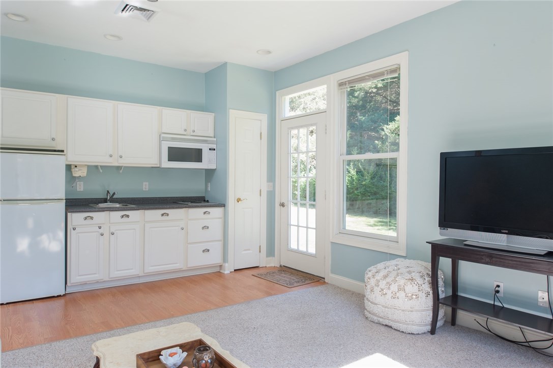 409 Middle Road East Greenwich, RI 02818 - Photo 28 of 35 Gallery Image 28