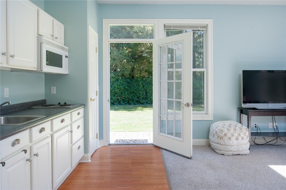 409 Middle Road East Greenwich, RI 02818 - Photo 29 of 35 Gallery Image 29