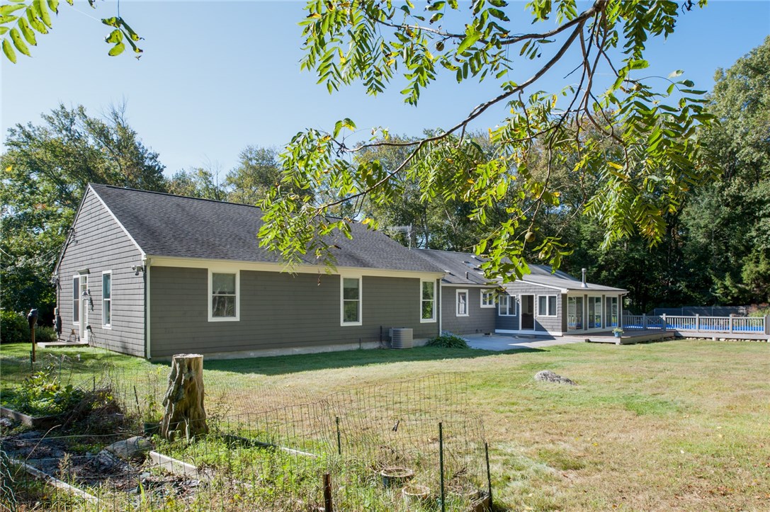 409 Middle Road East Greenwich, RI 02818 - Photo 33 of 35 Gallery Image 33