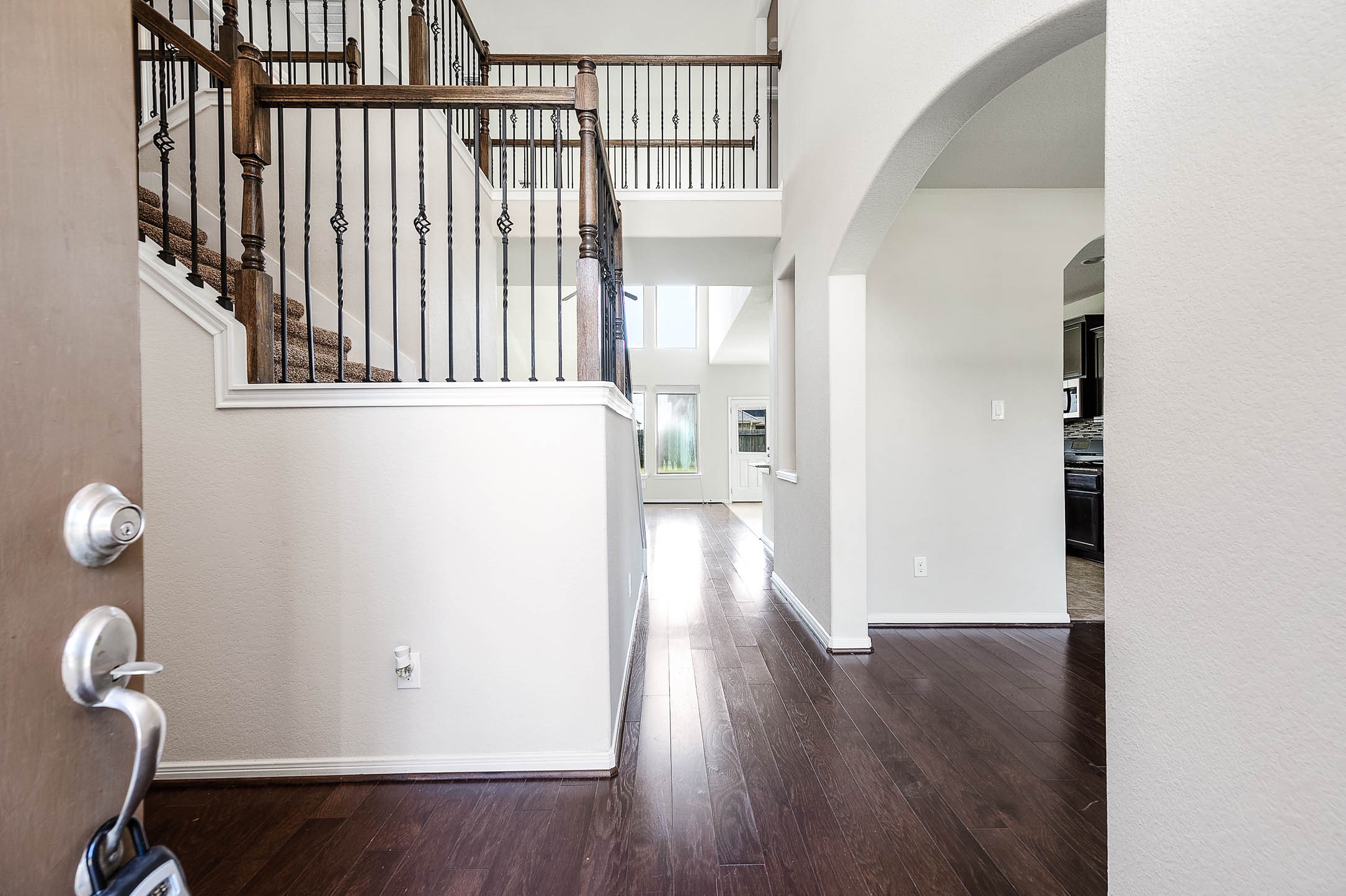 9619 Sumter Court Rosenberg, TX 77469 - Photo 3 of 32