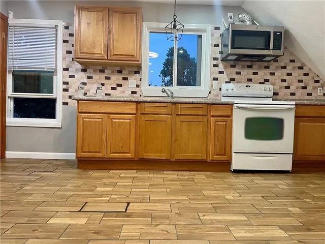 $1,800 | 36 Highland Street, Unit 3, Pawtucket, RI 02860