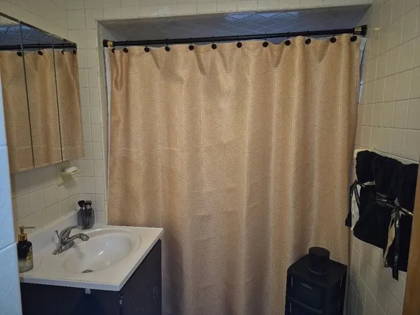 $2,600 | 65 Chipman Street, Unit 1, Medford, MA 02155