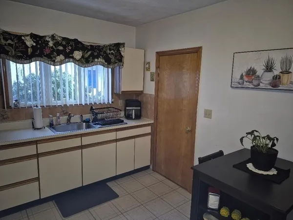 $2,600 | 65 Chipman Street, Unit 1, Medford, MA 02155