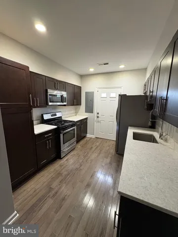 $1,800 | 524 North Patterson Park Avenue, Baltimore, MD 21205