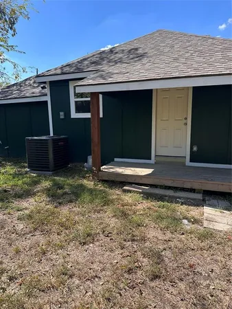 a front view of house with yard
