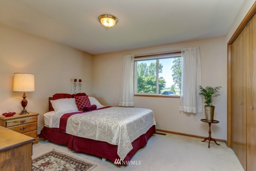 751 Van Dyk Road Lynden, WA 98264 - Photo 14 of 23 Gallery Image 14